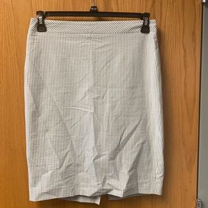Seersucker pencil skirt STRETCH Ann Taylor